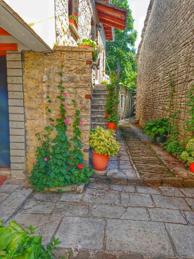 Appartement Archontiko Rapti Stone Traditional House *